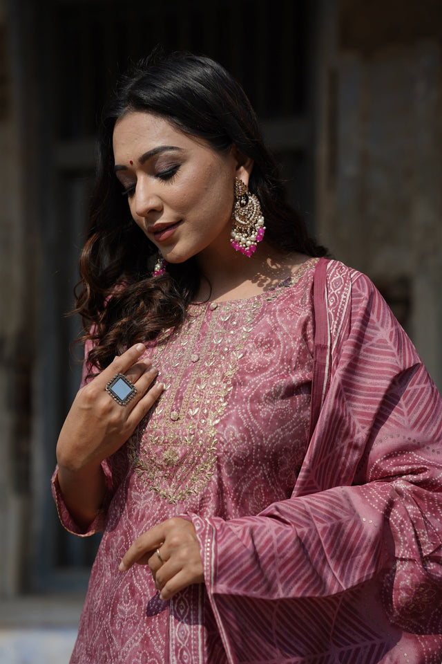 Pink Silk Blend Bandhani Print Embroidered Straight Suit Set