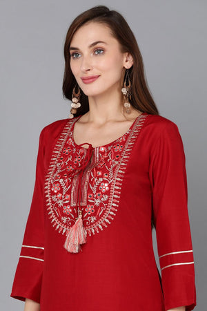 Red Silk Blend Embroidered Kurti Pant With Dupatta