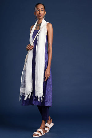 Women's White Silk Blend Dupatta (VTMWWB3I1778)