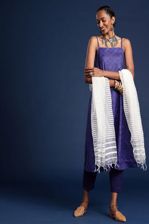 Women's White Silk Blend Dupatta (VTMWWB3I1772)
