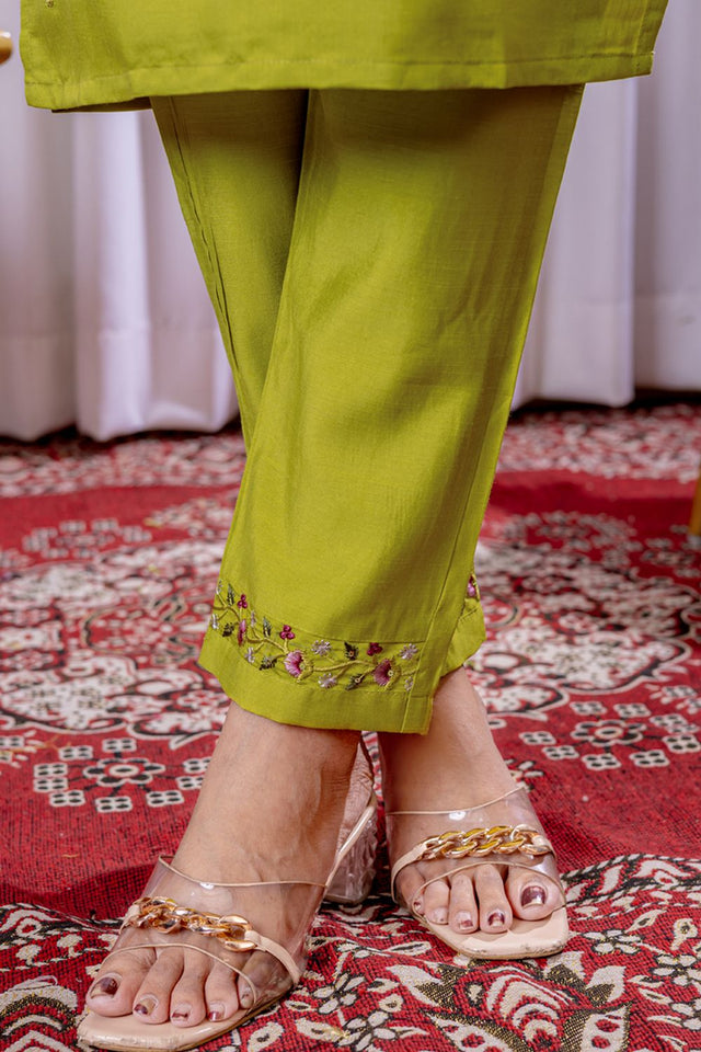 Dark Green Floral Embroidered Viscose Kurti Pant Set (iva-111-ParrotGreen)