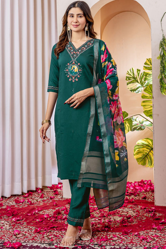 Green Floral Embroidered Viscose Kurti Pant Set (iva-112-Green)