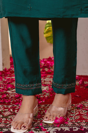 Green Floral Embroidered Viscose Kurti Pant Set (iva-112-Green)