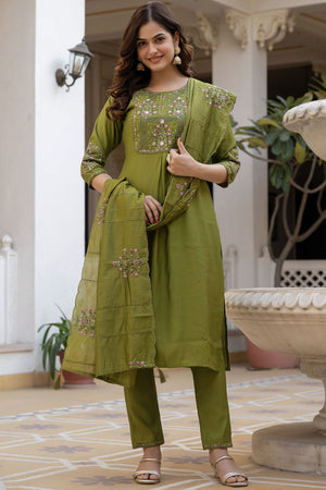Green Sequin with Floral Embroidered Viscose Kurti Pant Set (iva-144-Green)
