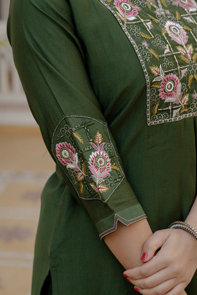 Green Sequin with Floral Embroidered Viscose Kurti Pant Set (iva-145-Green)