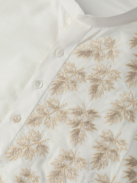 Buy Men's Off White Cotton Thread Work Embroidered Straight Kurta Online - Zoom Out