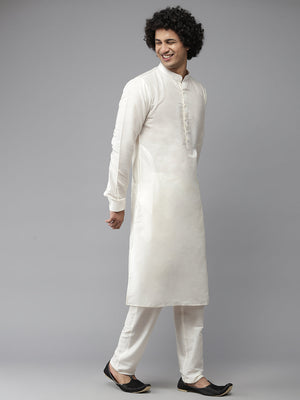 Buy Men's Off-White Silk Jacquard Woven Design Kurta Pajama Jacket Set Online - Zoom In