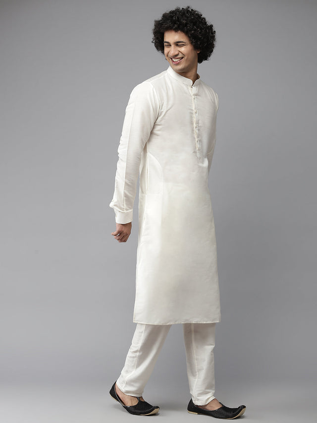 Buy Men's Off-White Silk Jacquard Woven Design Kurta Pajama Jacket Set Online - Zoom In