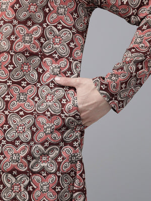 Buy Men's Maroon Cotton Kalamkari Block Printed Straight Kurta Online - Side