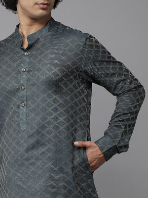 Buy Men's Green Pure Cotton Woven Design Kurta Pajama Set Online - Zoom In