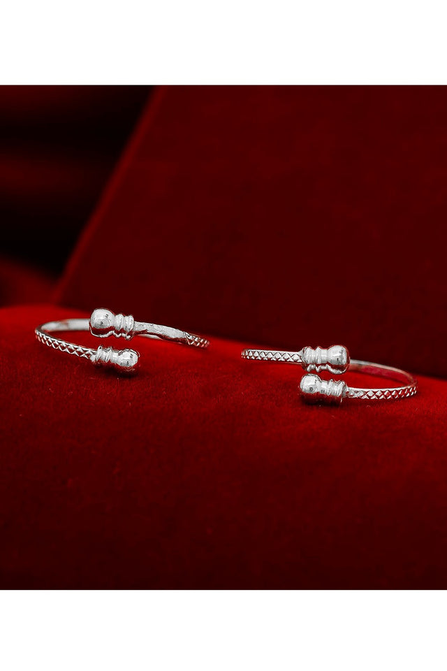 Buy Women's Alloy Toe Ring in Silver