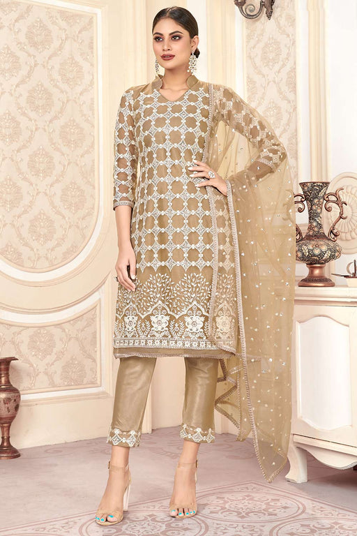Premium White Pakistani Wedding Dress Online #BB218 | Pakistaanse  trouwjurk, Pakistaanse trouwjurken, Bruidsoutfit