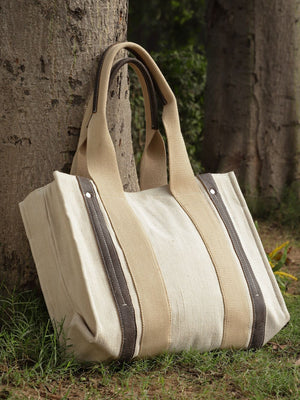 Sisal Cream And Black Solid Cotton Jute And Leather Hand Bag