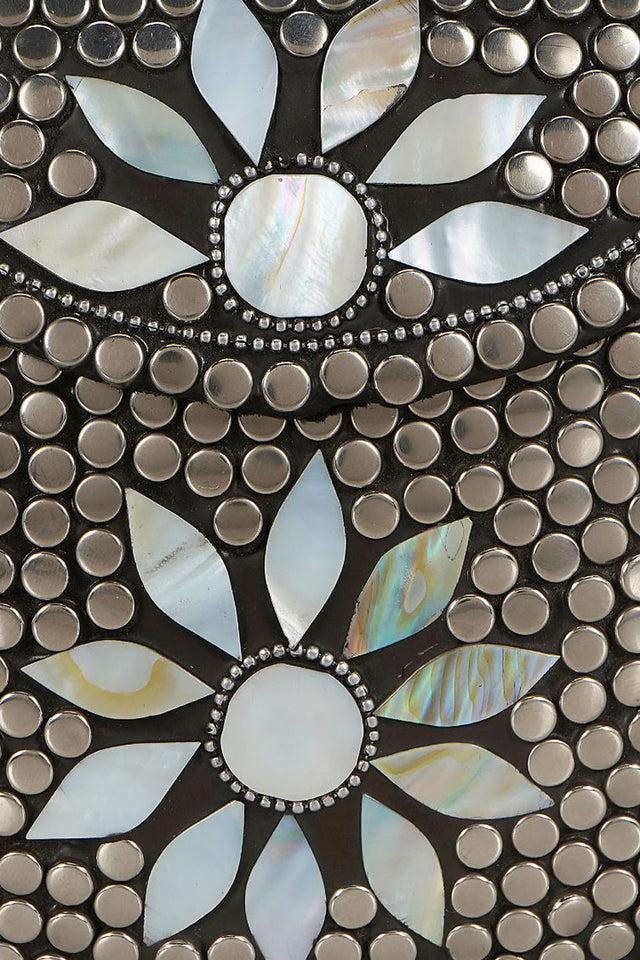 Metal Clutch In Sliver And White