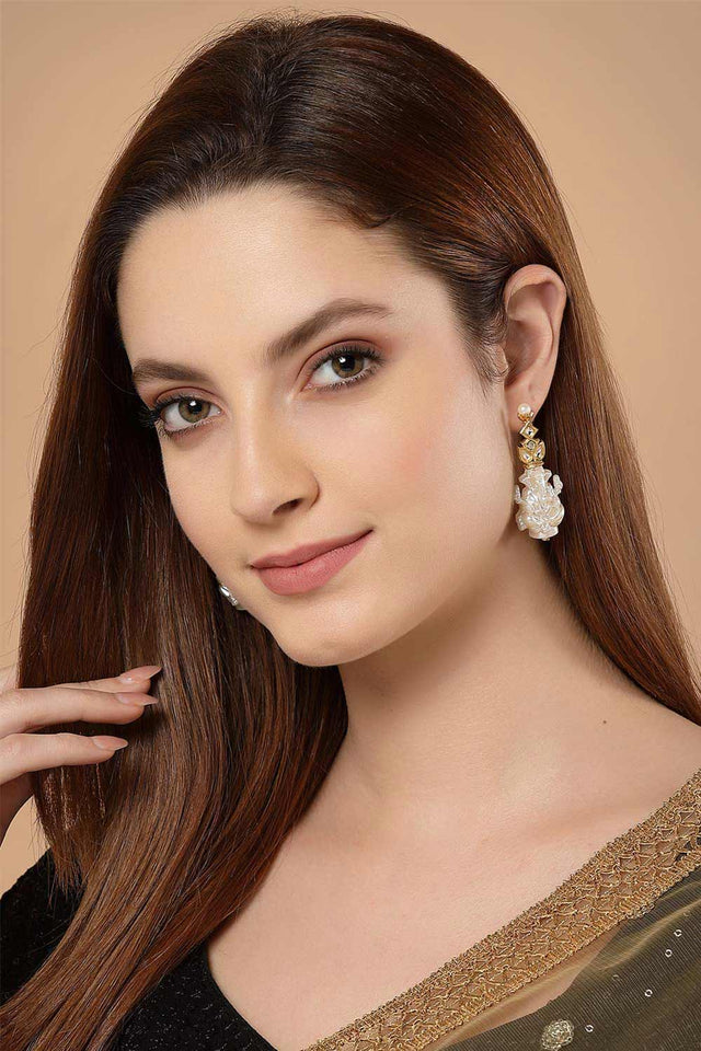 Gold And White Gold-Plated Kundan And Pearls Dangler Earring