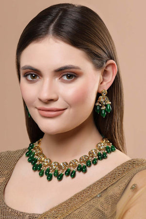 Green Gold-Plated Kundan And Pearls Drop Earring
