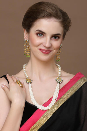 Grey And Green Drop Earring With Kundan And Pearls
