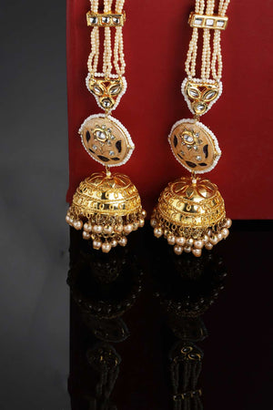 White And Gold Kundan And American Diamonds Jhumkas Earring