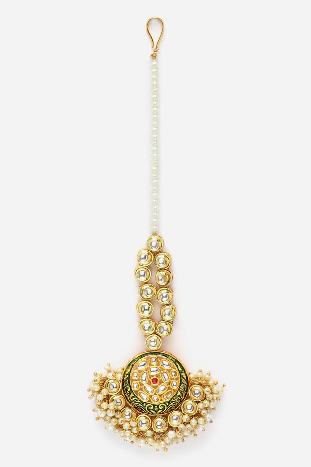 Green And Gold Mang Tikka Head Jewelry With Kundan And Pearls