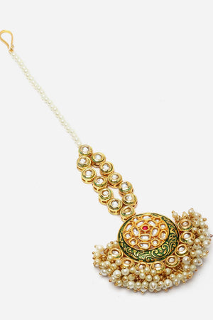 Green And Gold Mang Tikka Head Jewelry With Kundan And Pearls