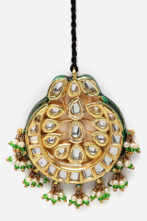 Gold And Green Mang Tikka Head Jewelry With Kundan And Pearls