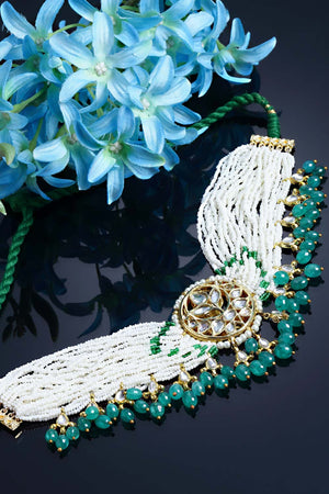 Green And White Gold-Plated Kundan And Pearls Necklace