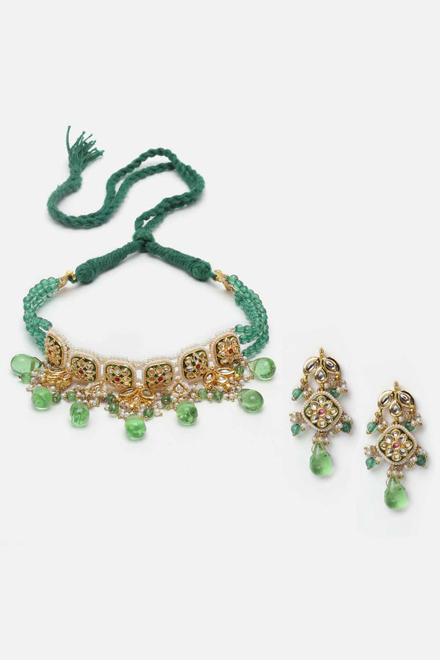Green And White Kundan And Pearls Necklace And Earring Set