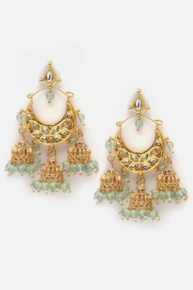 Green And White Kundan And Pearls Necklace And Earring Set