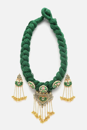Green And Gold Necklace With Earring Jeweler Set Kundan And Pearls