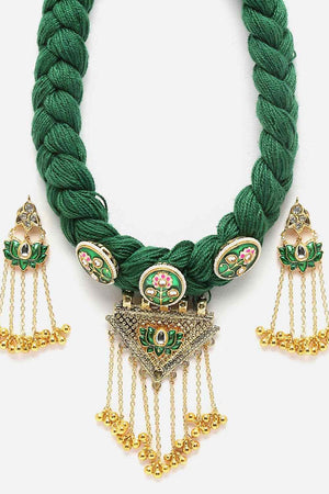 Green And Gold Necklace With Earring Jeweler Set Kundan And Pearls