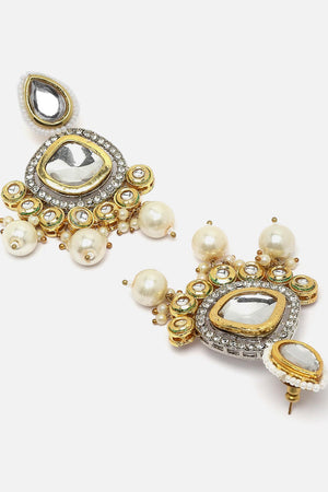 Green And Gold Necklace With Earring Jeweler Set Kundan And American Diamonds