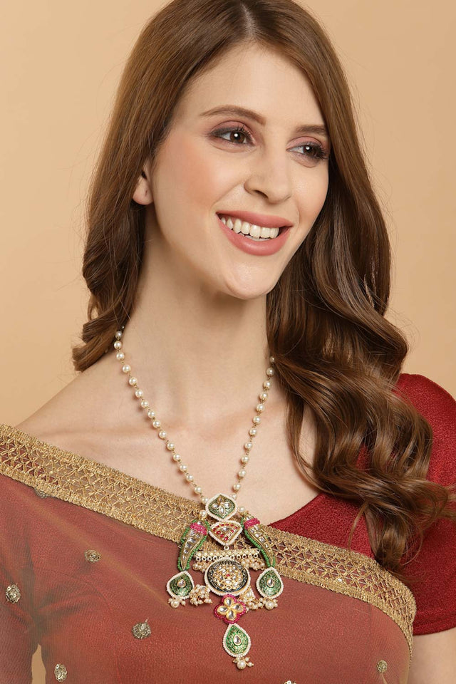 Multicolor Gold-Plated Kundan And Pearls Necklace