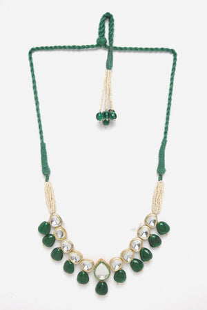 Green And Gold Haar Necklace With Kundan And Pearls