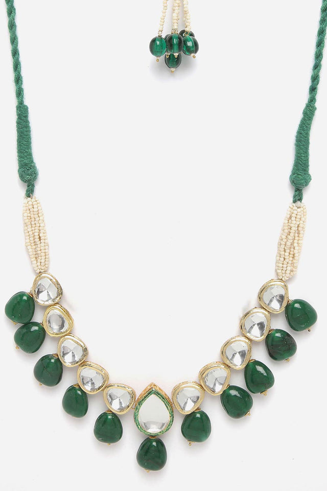 Green And Gold Haar Necklace With Kundan And Pearls