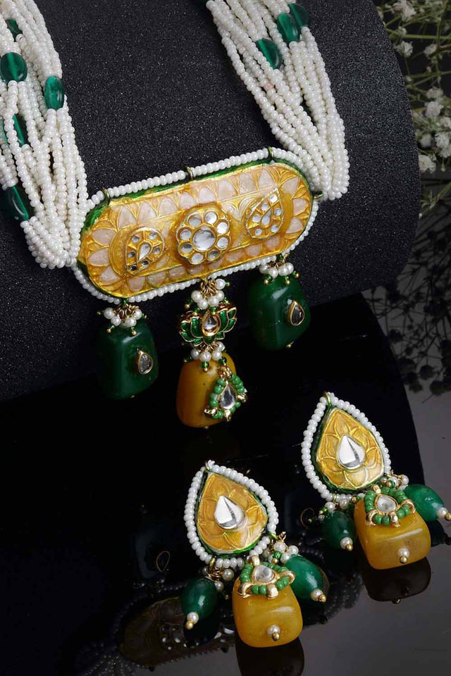 Green And White Gold-Plated Kundan And Pearls Jewelry Set
