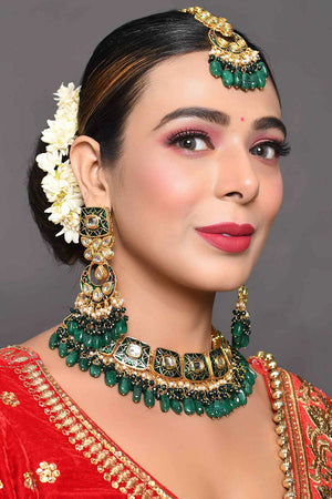 Green Gold Tone Kundan Enameled  Necklace Sets With Maang Tikka (FEMBD002)