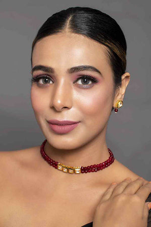 Mahroon Beaded Gold Toned Kundan Inspired Choker With Earrings (FEMBD010)