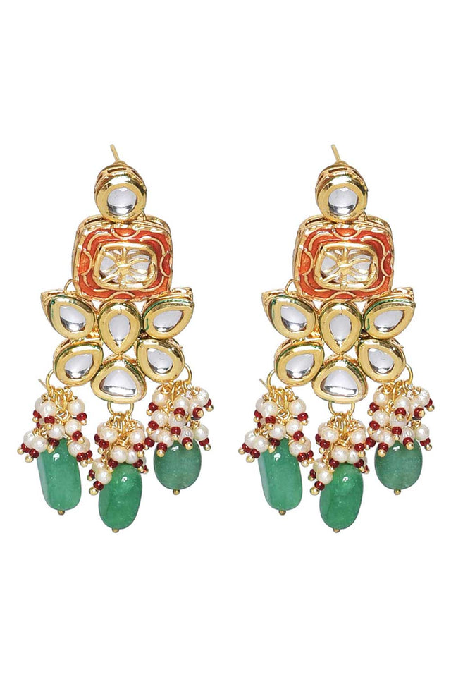 Red Gold Toned Kundan Earrings With Maangtikka (FEMBD015)