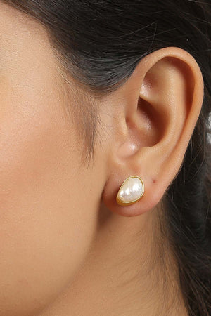 Baroque Pearl Studs (FEMCJ013)