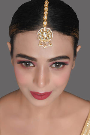 Gold Tone Kundan Maang Tikka With Pearls