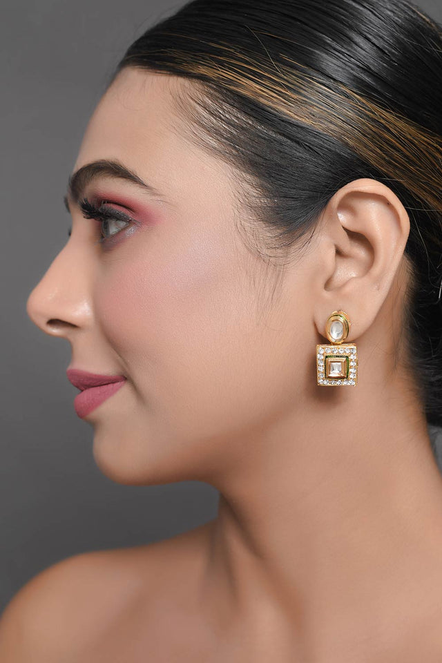 Gold Tone Kundan Earrings (FEMDW005)