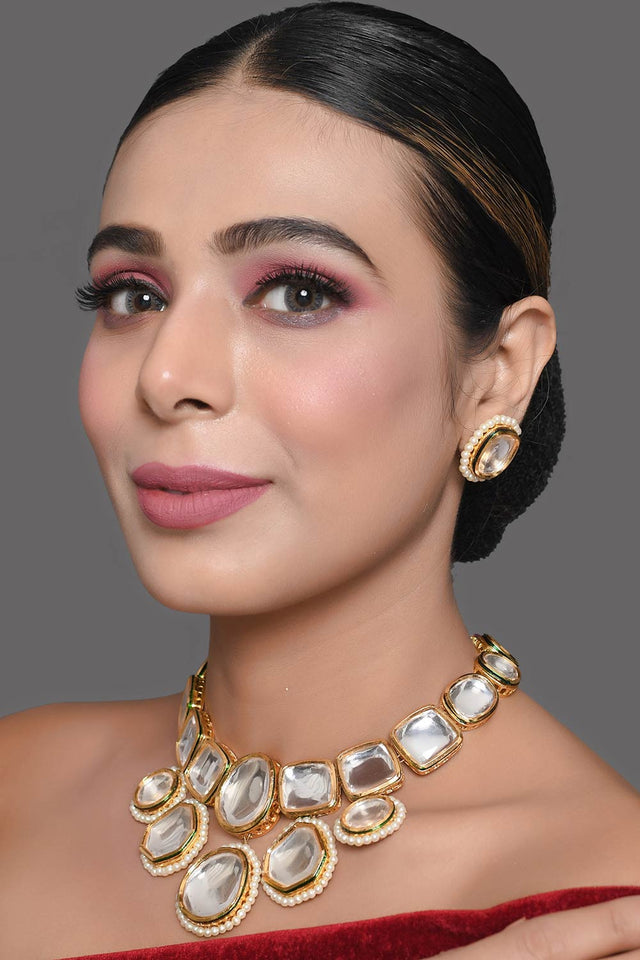 Kundan Inspired Necklace With Earrings (FEMDW008)