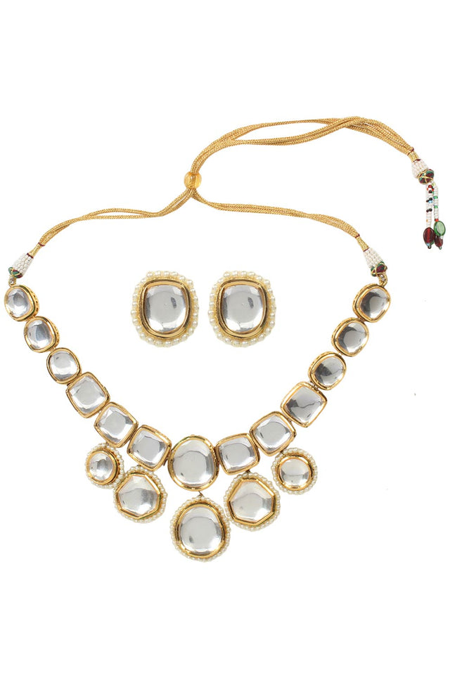Kundan Inspired Necklace With Earrings (FEMDW008)