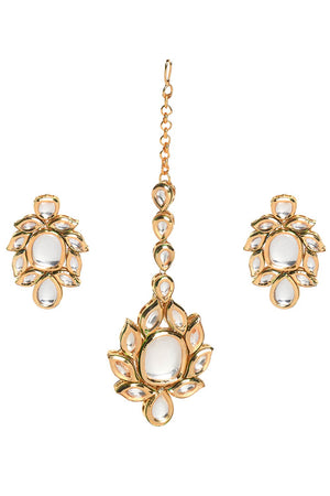 Gold Tone Kundan Earrings With Maangtikka