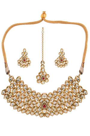 Handcrafted Maharani Kundan Necklace With Earrings & Mang Tikka