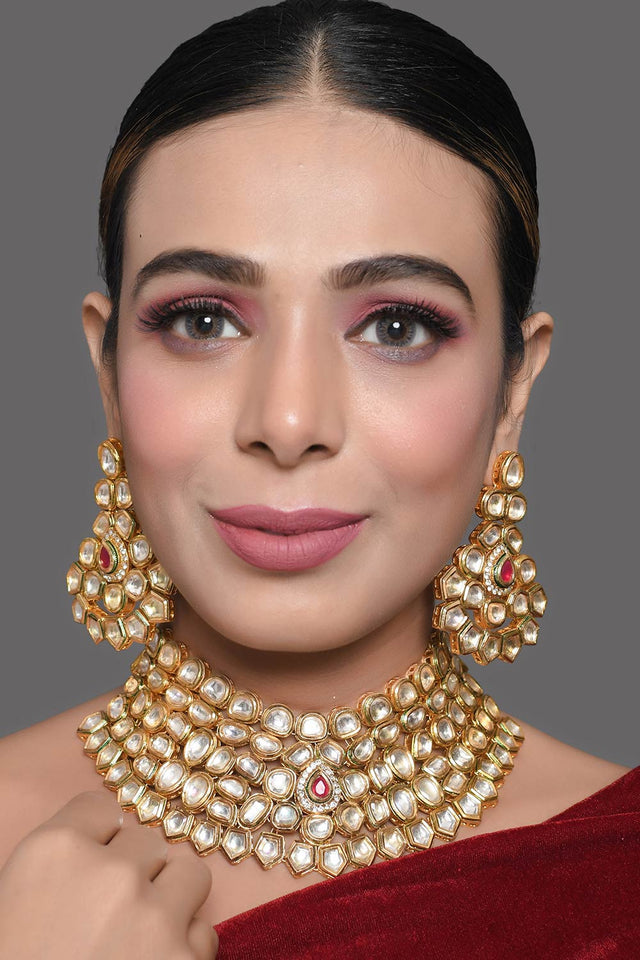 Elegant Kundan Gold Toned Royal Kundan Necklace With Earrings (FEMDW018)