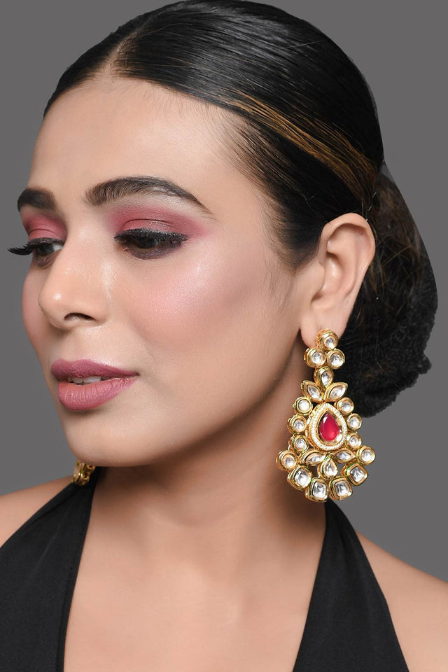 Red Gold Toned Kundan Inspired Earrings (FEMDW026)
