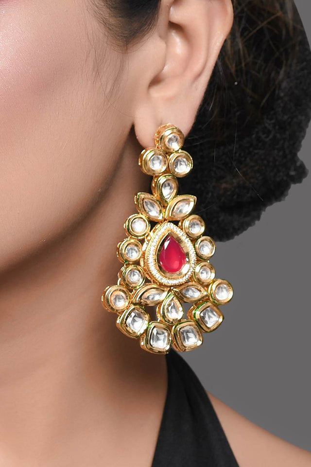 Red Gold Toned Kundan Inspired Earrings (FEMDW026)