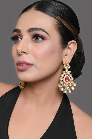 Red Gold Toned Kundan Inspired Earrings (FEMDW026)