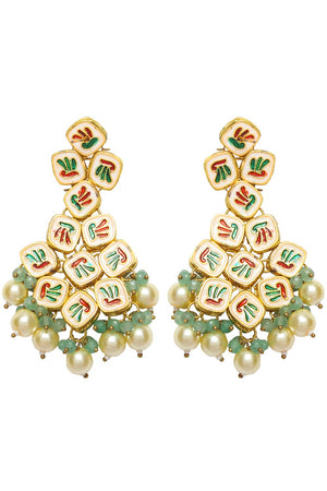 Jade Gold Tone Kundan Earrings And Maang Tikka With Pearls (FEMDW027)